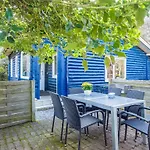 Holiday home 5 Person In *